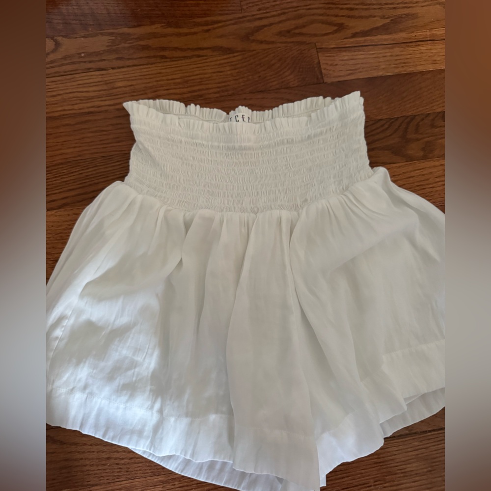 TCEC White Casual Sleeveless Shorts